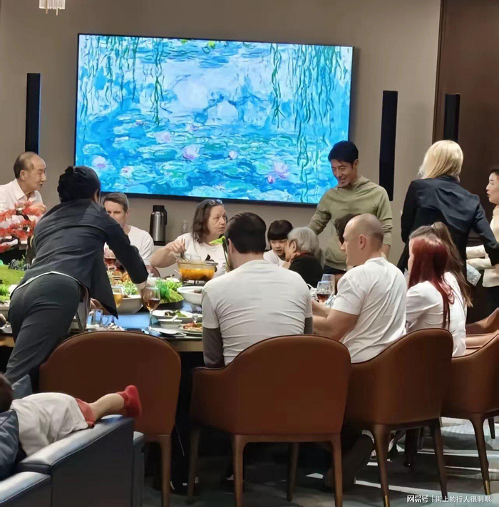  打开网易新闻 查看精彩图片 