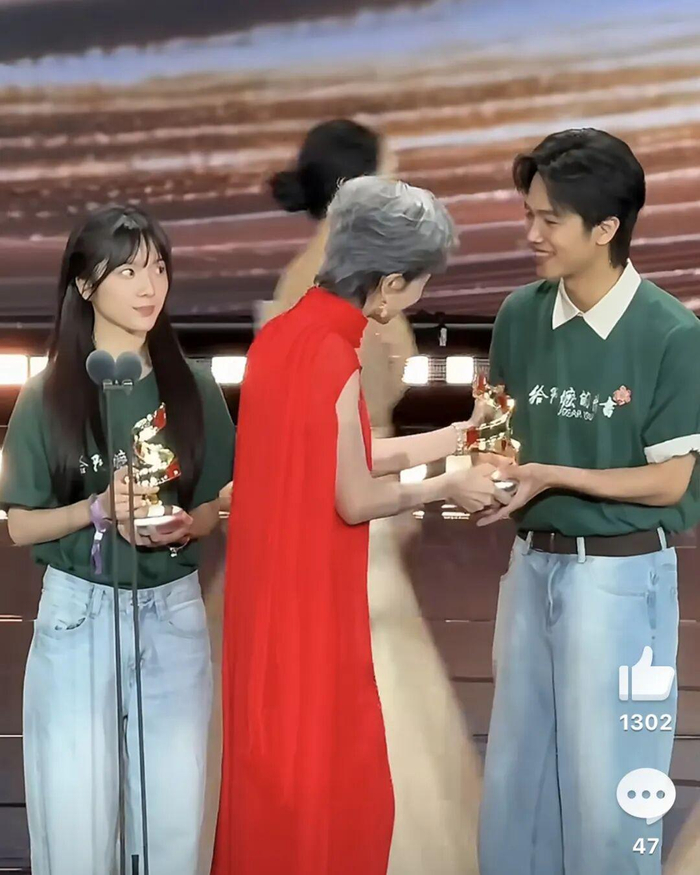 打开网易新闻 查看精彩图片
